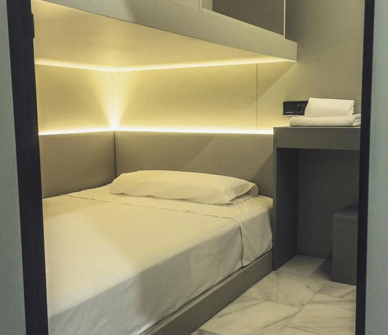 Capsule hotel Hostal Superlativo Trinidad Malaga